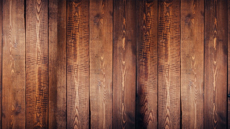 Panele, drewno czy glazura Warszawa – co wybrać na podłogę w łazience?