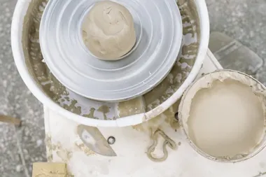 Niezbędne narzędzia ceramiczne dla początkujących i zaawansowanych