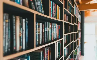 Seniorzy z Kędzierzyna-Koźla oswajają komputer w Filii nr 5