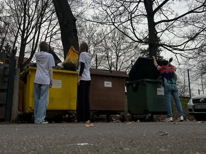 Młodzi biorą się za szkolne porządki i mogą zgarnąć nagrody