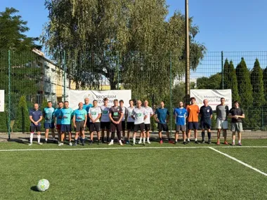 Na sztucznej murawie liczyło się każde podanie. Zagrano o każdą bramkę