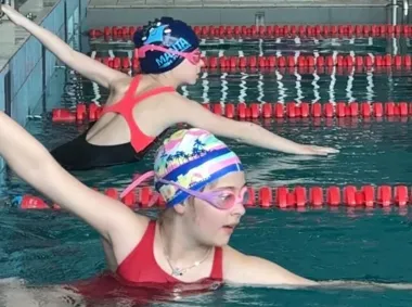 Prawie 200 dzieci na pływackich torach. W Śródmieściu nie brakowało emocji