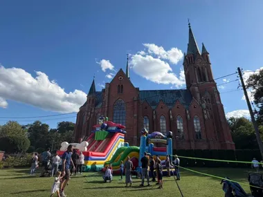 Rodzinny festyn w Sławięcicach przyciągnął mieszkańców. Dzieci miały co robić