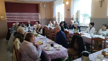 Kawa i ciasto połączyły seniorów w Miejscu Kłodnickim