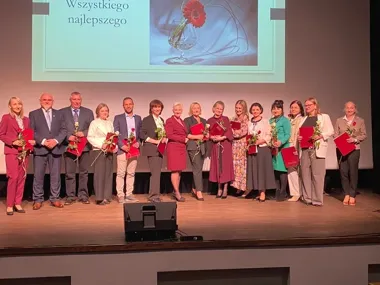 38 nauczycieli z Kędzierzyna-Koźla odebrało nagrody za niezwykłe pomysły