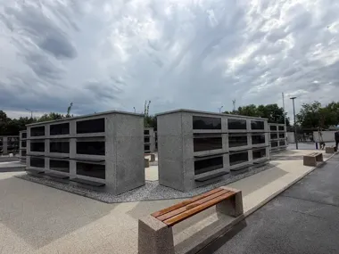 Na Kuźniczce przybyło około 300 miejsc na urny. Powstały nowe kolumbaria