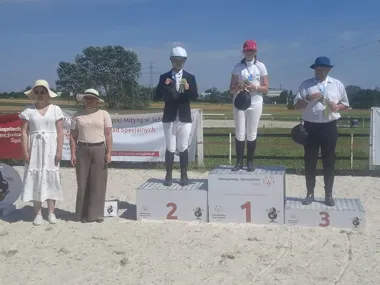 Z terapii na mistrzowskie podium. Julia Strzempczyk błysnęła w Tychach