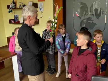 Przedszkolaki wniosły do gabinetu prezydenta wielkanocny akcent