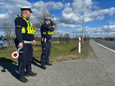 Kaskadowy pomiar prędkości - policja przycisnęła kierowców na drogach powiatu