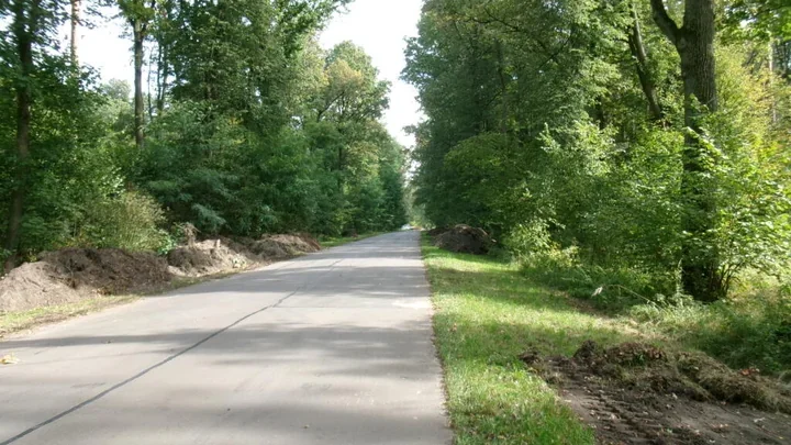 Powiat buduje ponad 4 km trasy między Cisową a Sławięcicami