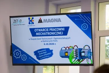 Druga pracownia mechatroniczna w ZSTiO. Uczniowie uczą się na sprzęcie dla przemysłu