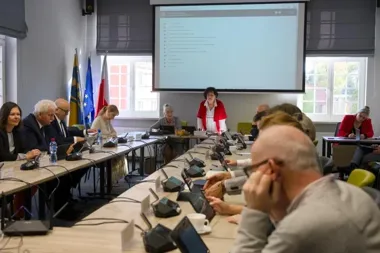 W powiatowych szkołach dominuje kształcenie zawodowe. Wydatki przekroczyły 76 mln zł