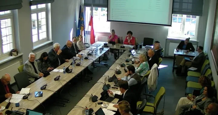 Wały, szpital i WOT. XXX sesja przyniosła decyzje i pytania na kolejne miesiące